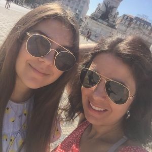 Meet your Poshers, Nalissa and Marcia